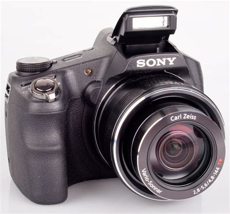 Nikon D3x vs Sony Cyber-shot DSC-HX200V Karşılaştırma